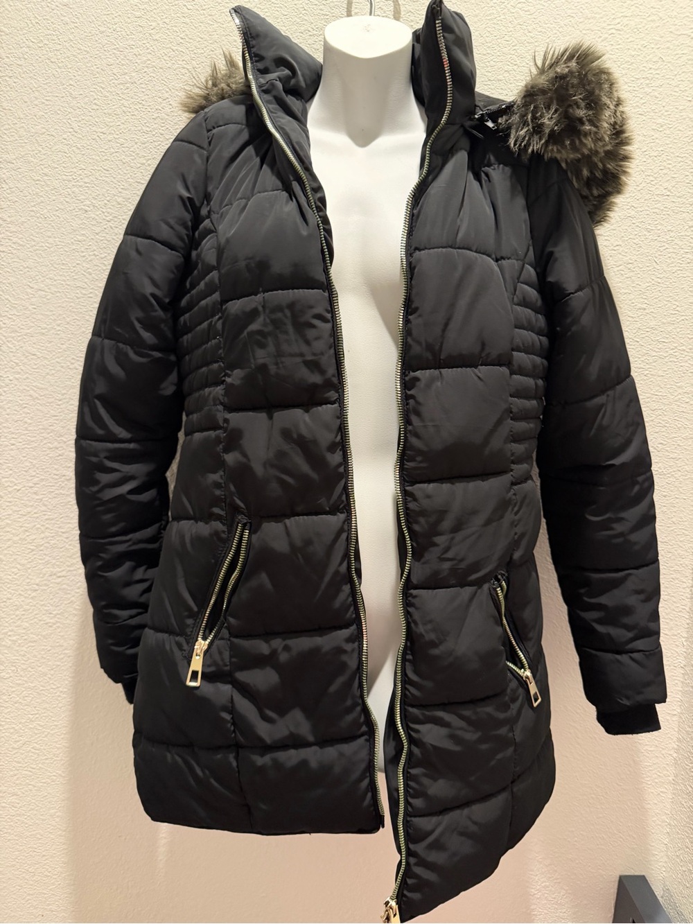 YMI Black Quilted Puffer Jacket with Faux Fur Trim Hood